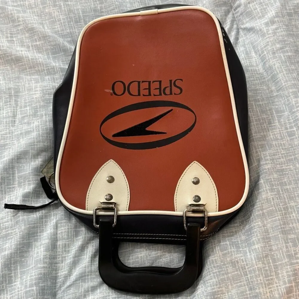 Vintage Speedo Zippered Carry Case w/ Handle & Footed Base